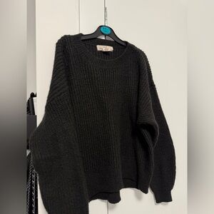 Elegant Black Crew Neck Sweater